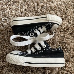 Infant Black Converse Chuck Taylor Size 2 Sneaker